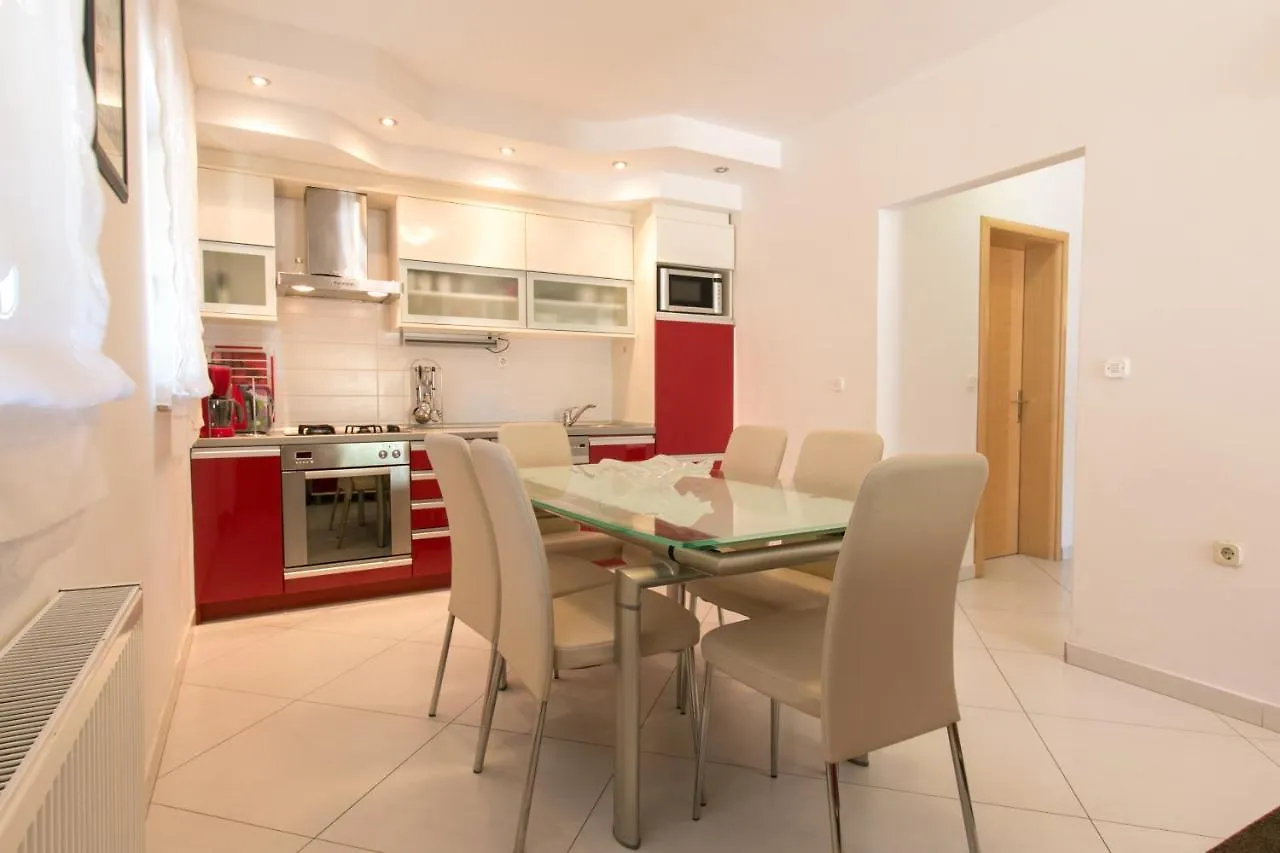 Prázdninový dům Holiday House Danka Sukošan Chorvatsko