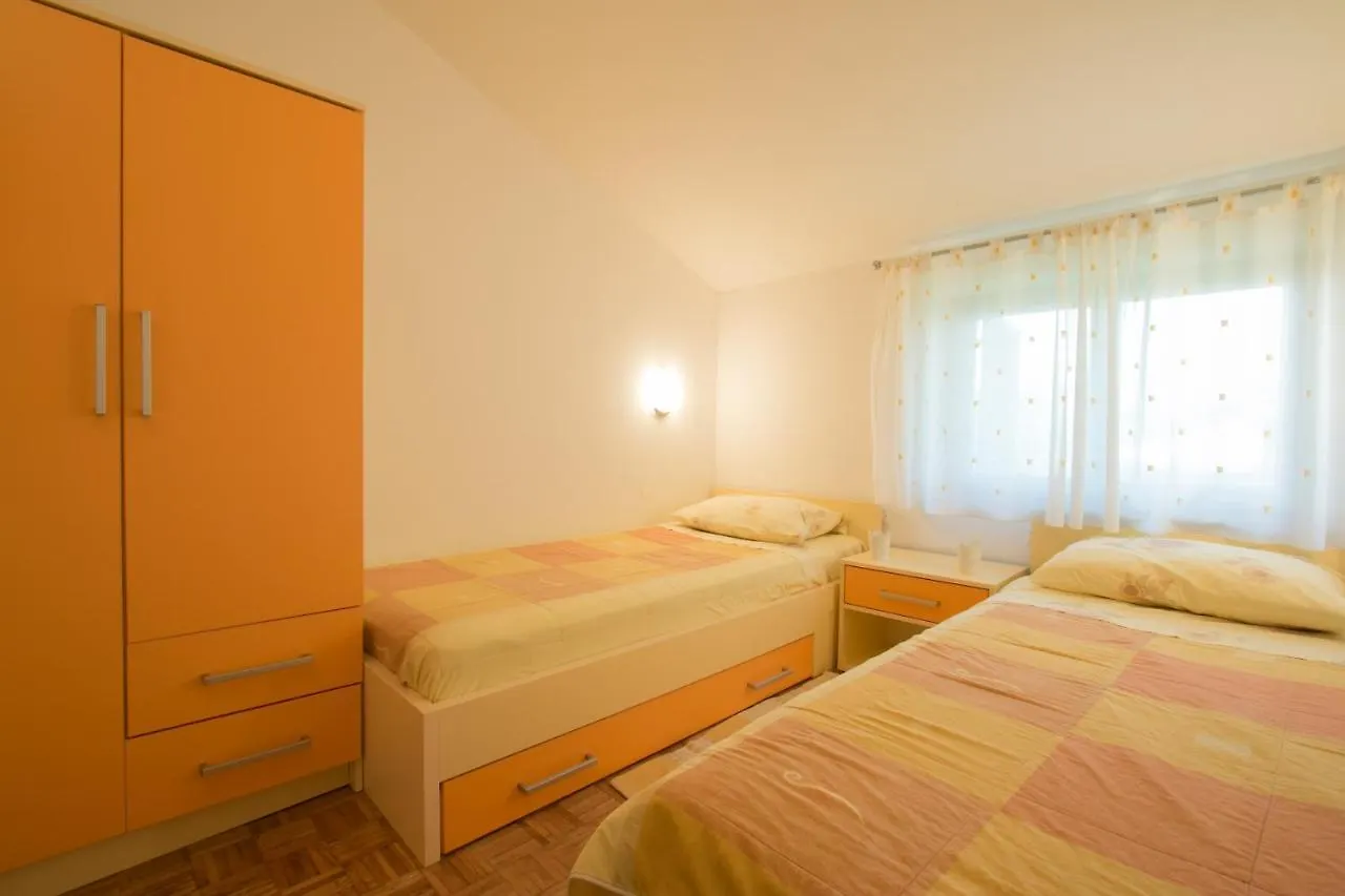 Holiday House Danka Sukošan