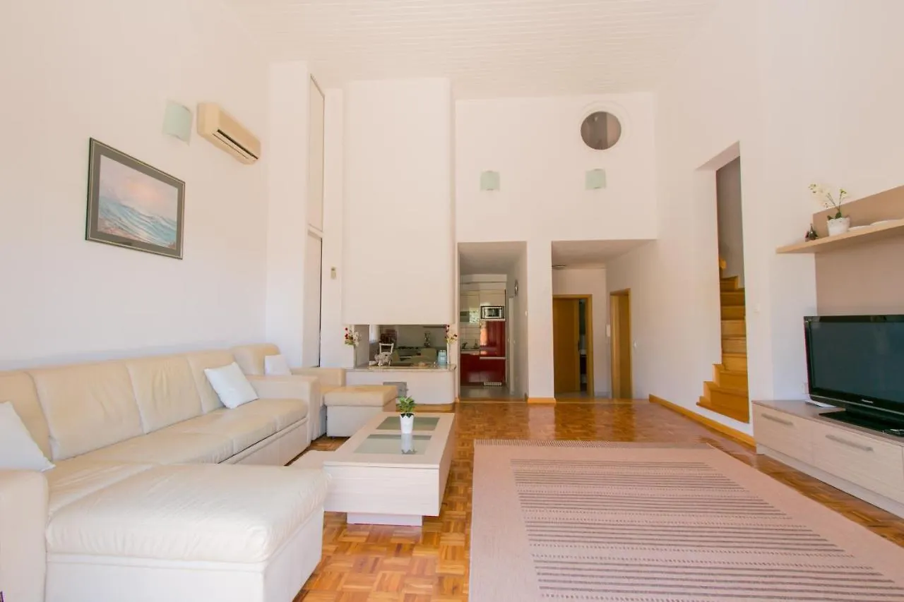 Prázdninový dům Holiday House Danka Sukošan